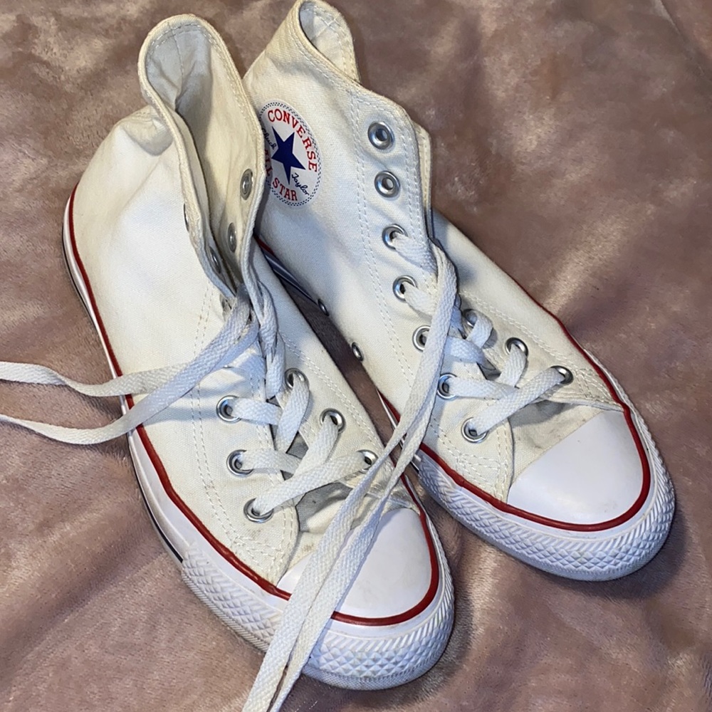 White high top converse size 8